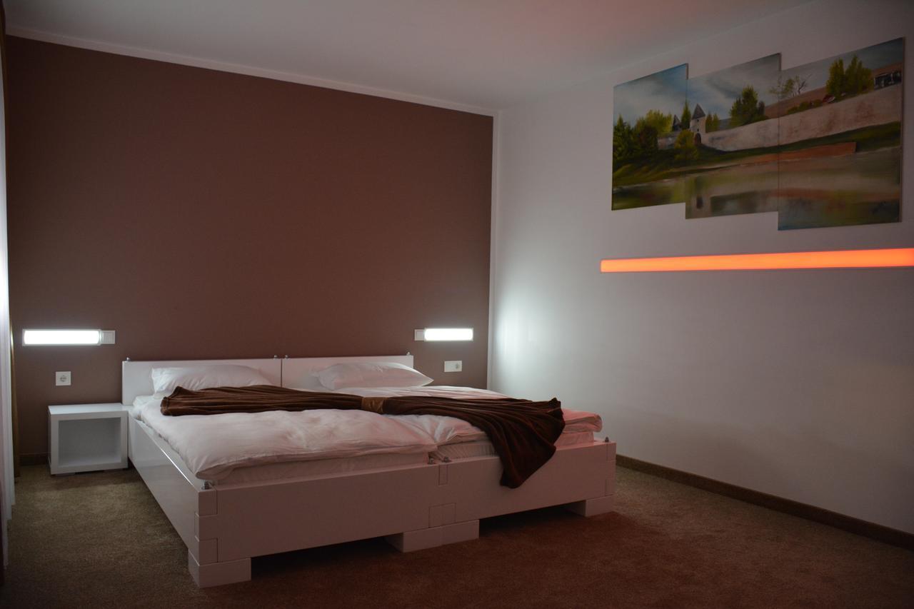 Hotel Vrata Bosne Велика Кладуша Екстер'єр фото