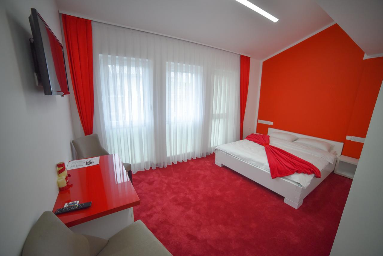 Hotel Vrata Bosne Велика Кладуша Екстер'єр фото